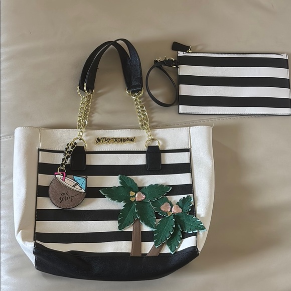 Betsey Johnson Handbags - NWOT Betsey Johnson Striped Palm Tree Tote